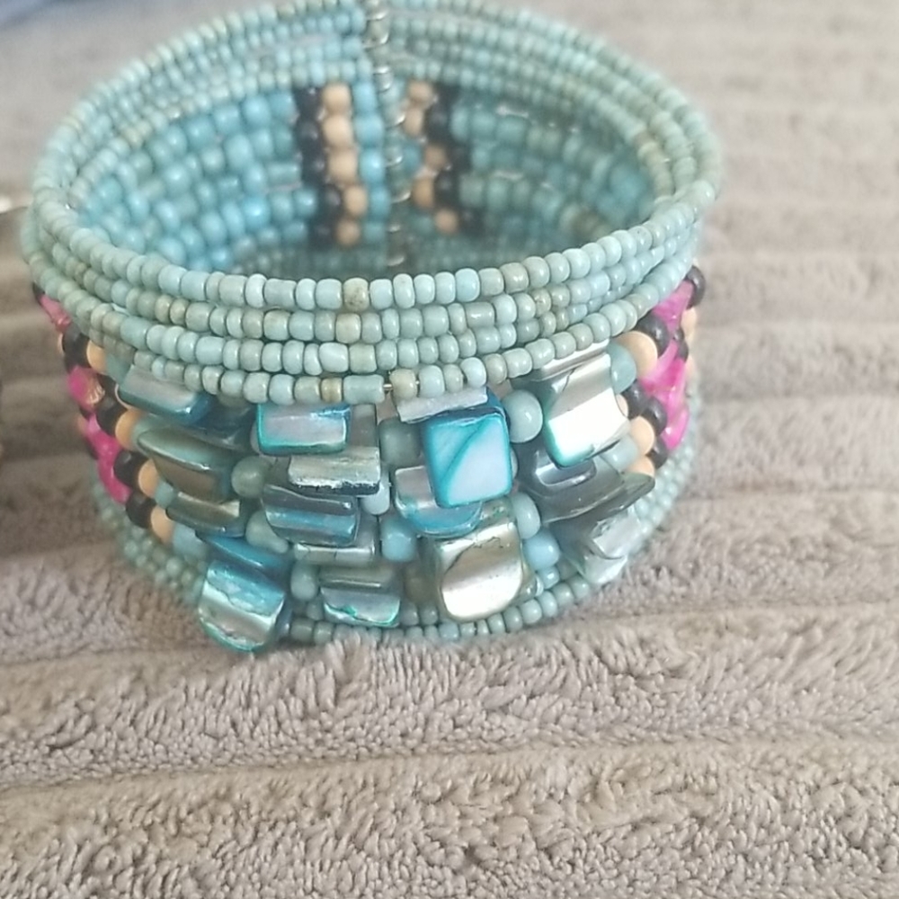 2 Cuff Bracelets - Picture 2 of 4